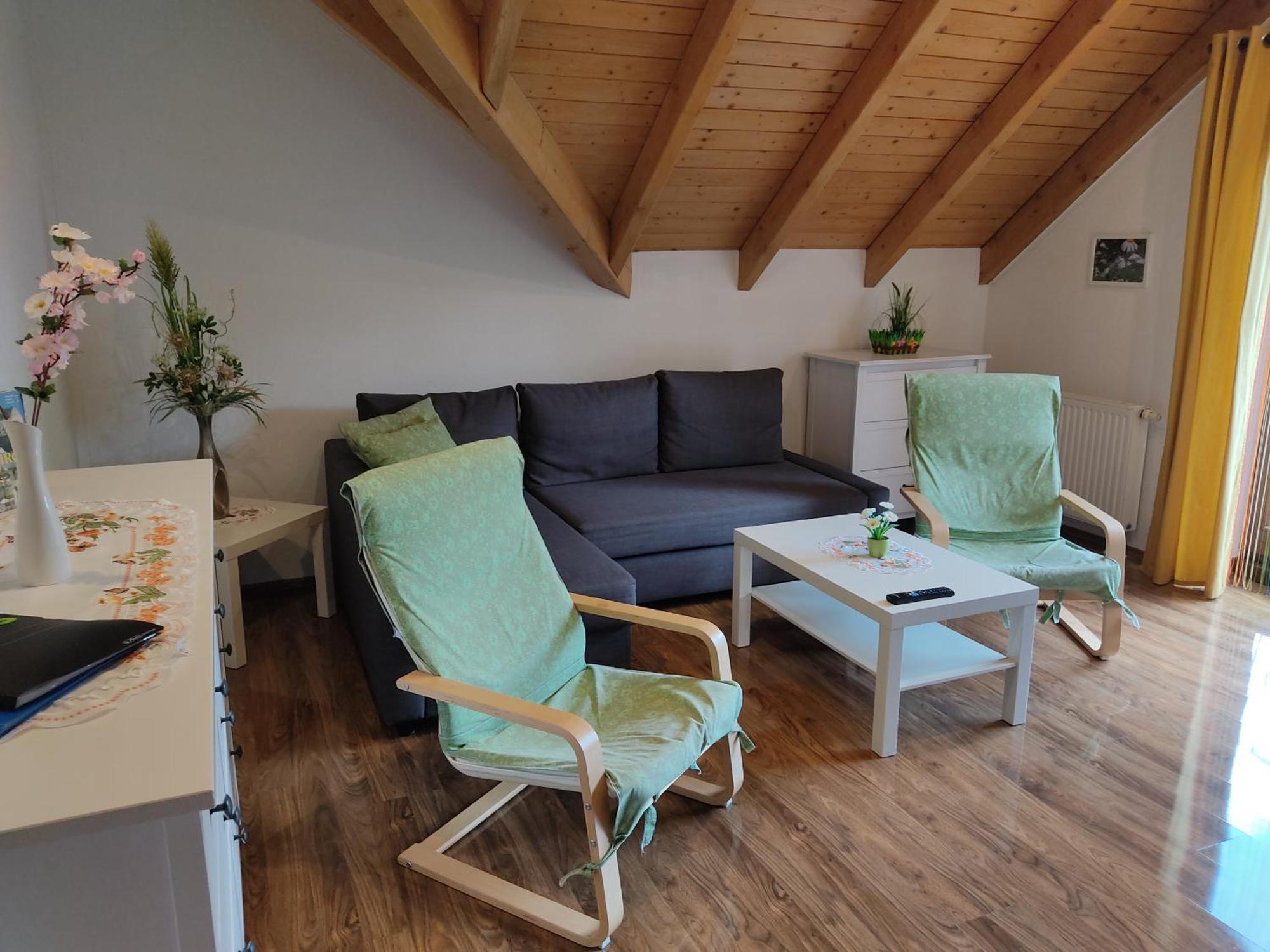 Gemuetliche Ferienwohnung Im Schoenen Erzgebirge - Wohnung Fruehling Eibenstock Exterior photo